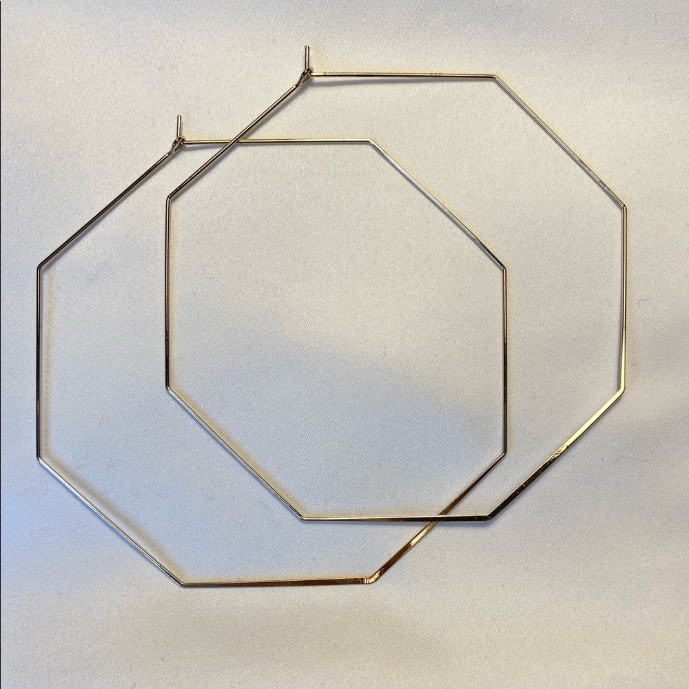 Gold geometric hoop earrings
